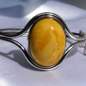 Vintage Sterling Silver Butterscotch Amber Bracelet